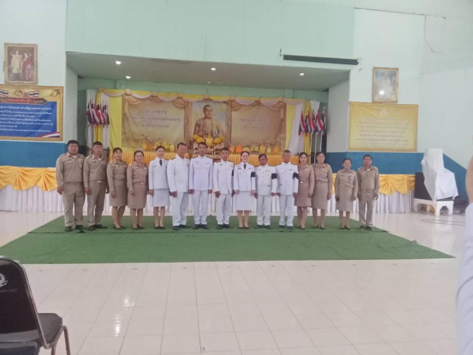 วันพระบาทสมเด็จพระพุทธยอดฟ้าจุฬาโลกมหาราช  และวันที่ระลึกมหาจักรีบรมราชวงศ์ 